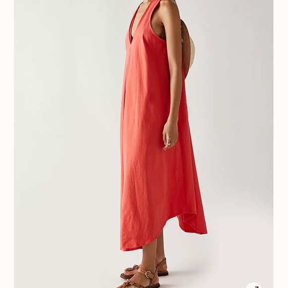 Free People Dresses & Skirts - Free People Beach “Luisa MIDI” Sleeveless Dress In Guava Berry- Small